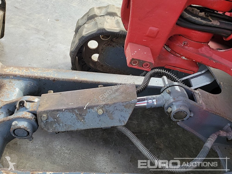 Escavadora Takeuchi 0