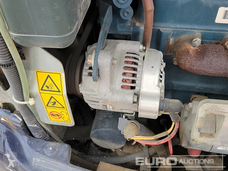 Lopatový nakládač Kubota KX015-4