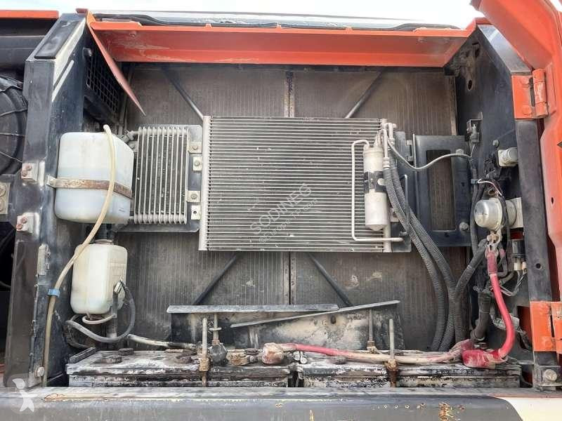 Escavatore Hitachi