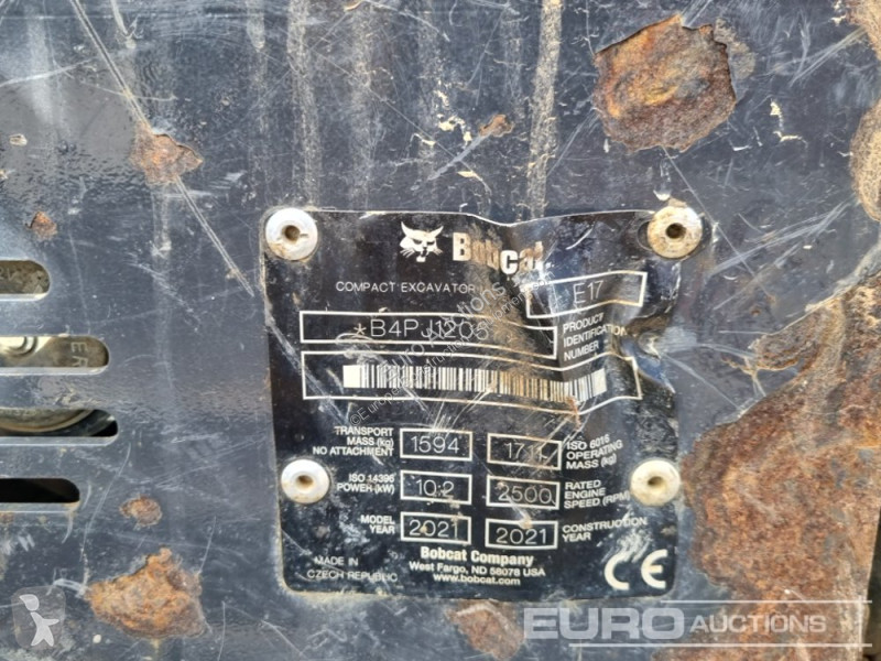 Lopatový nakládač Bobcat E17