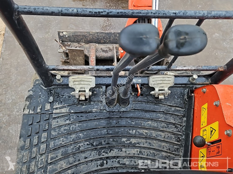 Lopatový nakládač Kubota KX015-4