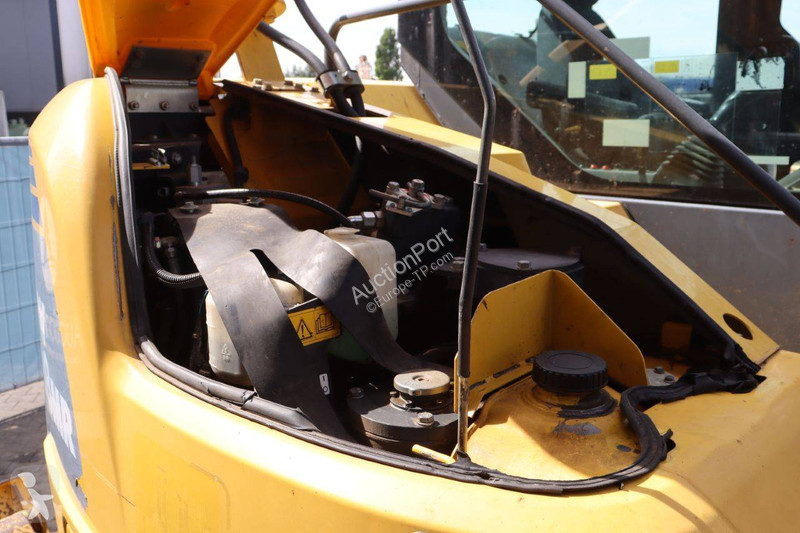 Escavatore Komatsu MR-8
