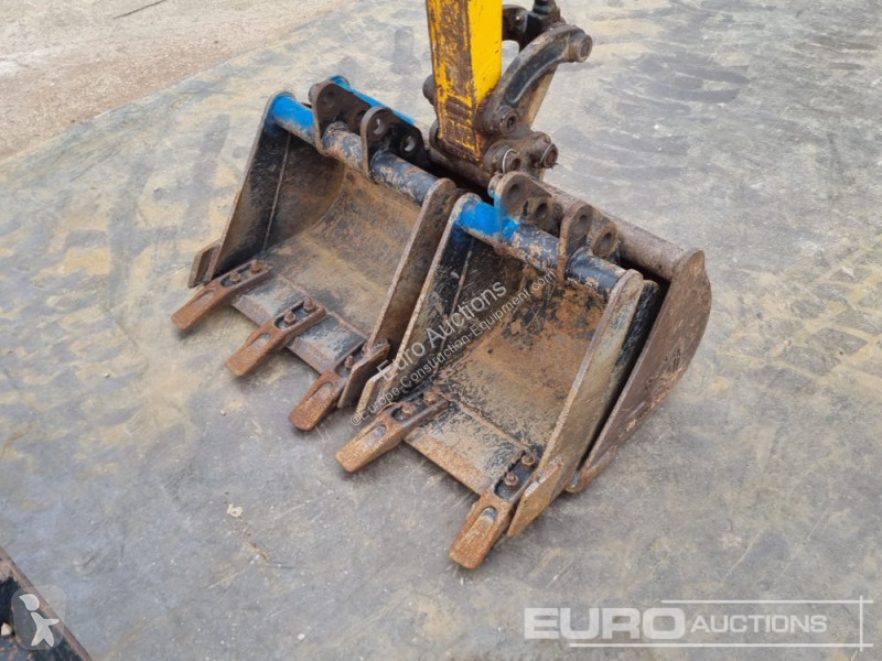 Lopatový nakládač JCB