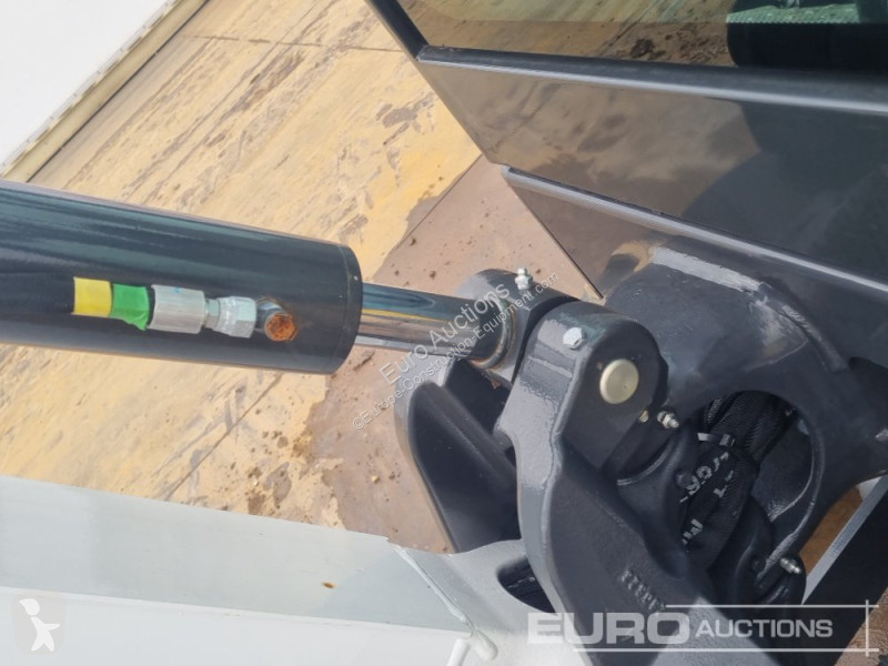 Excavator Bobcat E19