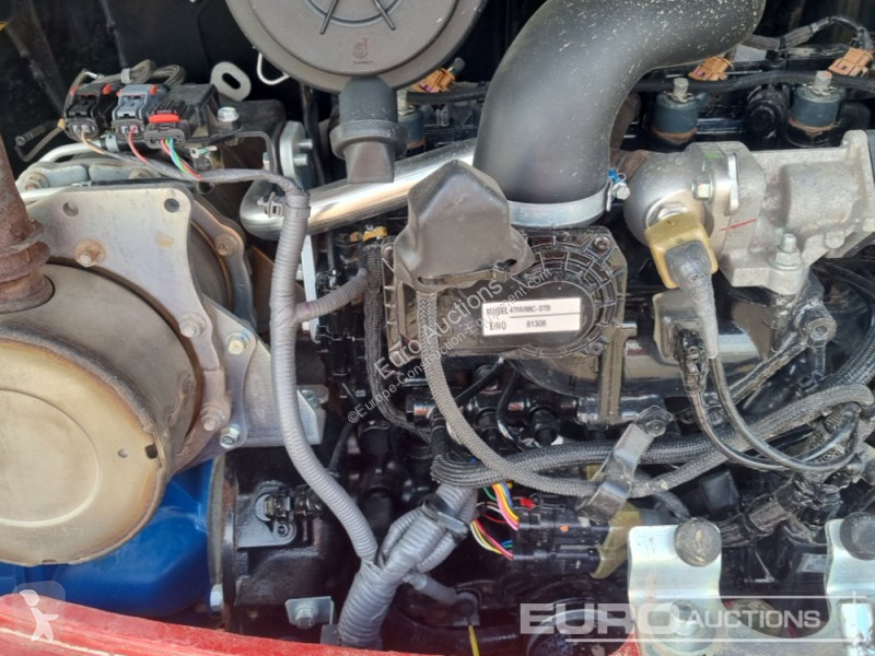 Escavadora Takeuchi TB240