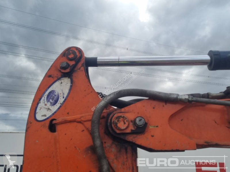 Excavadora Hitachi ZX26U-5A CLR