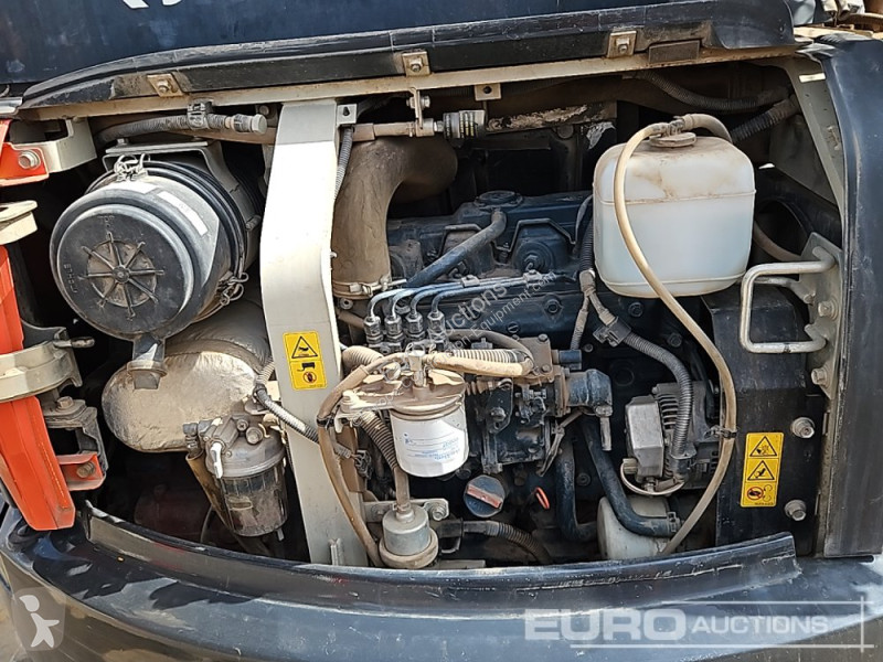 Lopatový nakládač Kubota U48-4