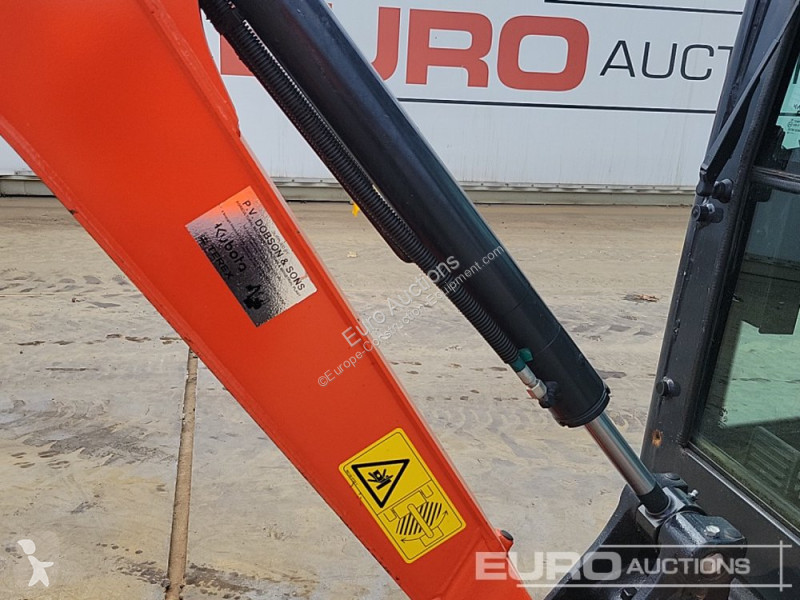 جرافة Kubota KX019-4