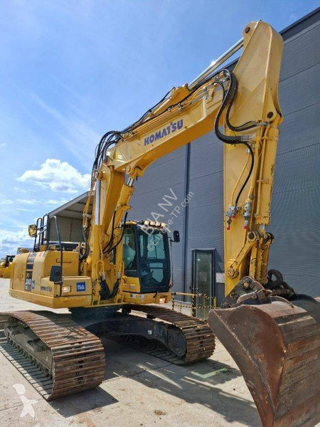 Escavadora Komatsu