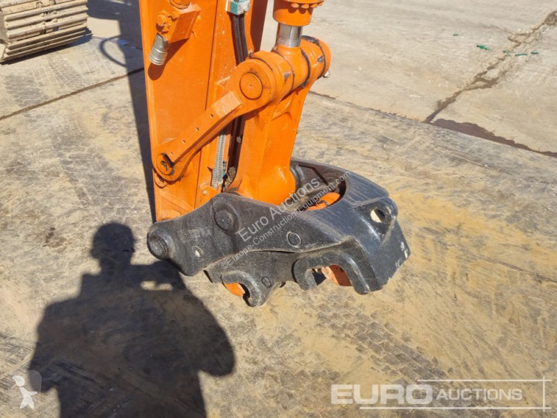 Excavadora Hitachi -7