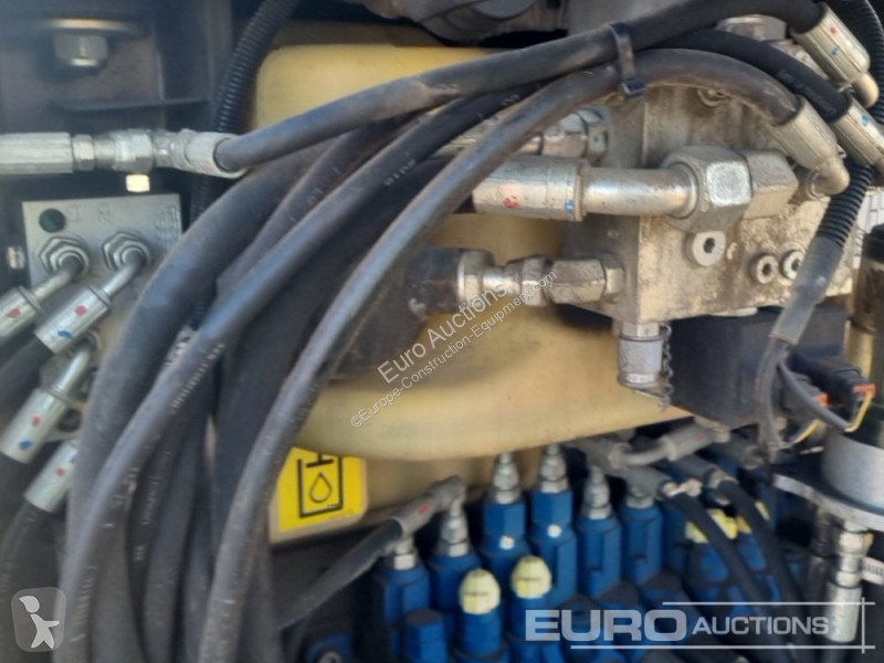 Lopatový nakládač Volvo ECR50D