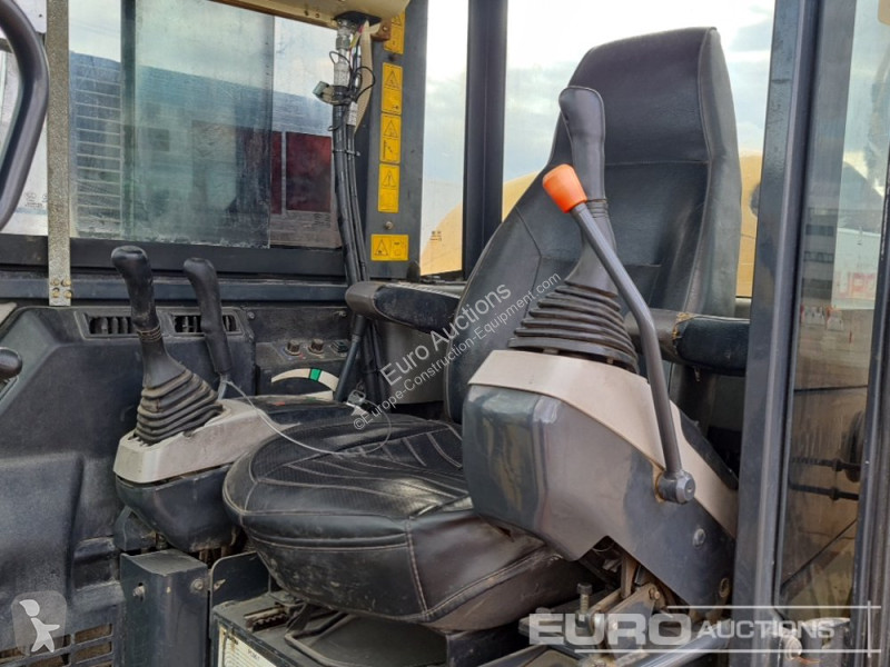 Lopatový nakládač Komatsu PC56-7