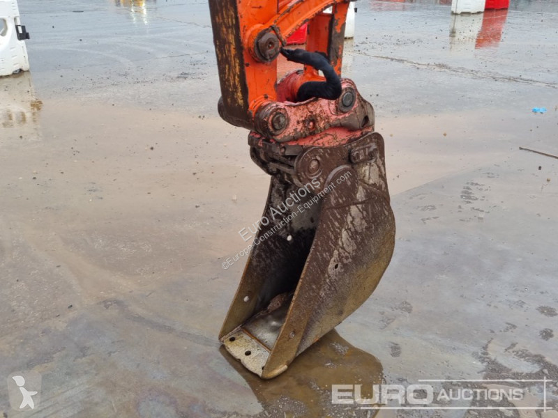 Lopatový nakládač Kubota U48-4