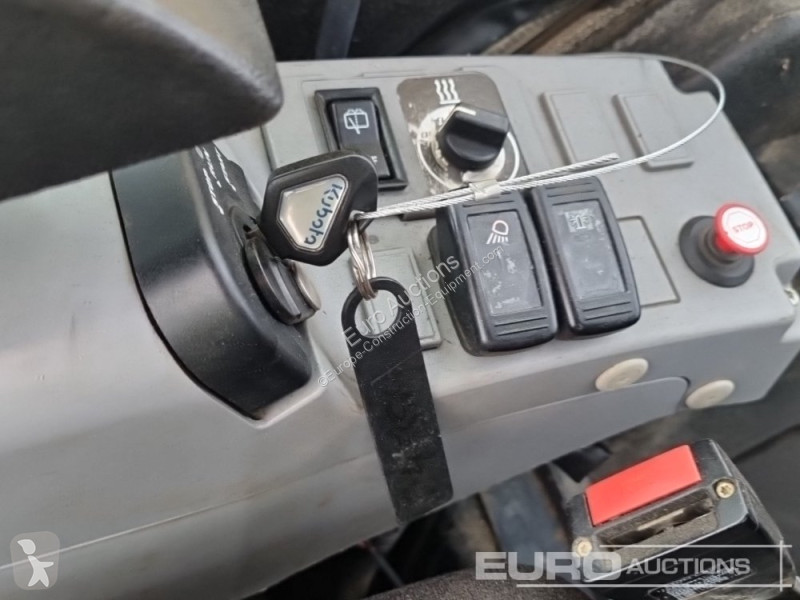 Lopatový nakládač Kubota KX027-4