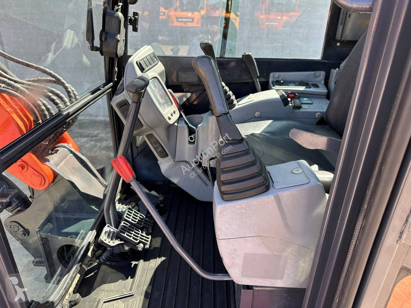 Skovel Kubota KX155-5