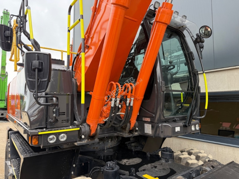 Rýpadlo Hitachi 220 W-7 - 220 W - 220 - 180 -