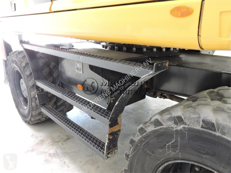 جرافة Caterpillar F