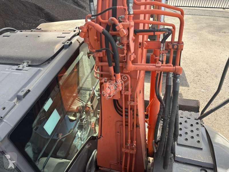 جرافة Hitachi ZX135 US3