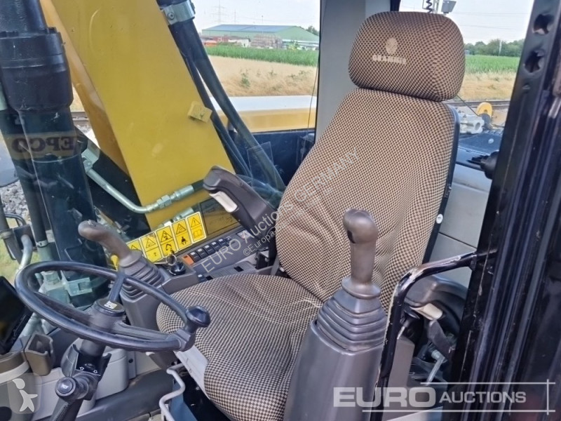 Escavatore Caterpillar D