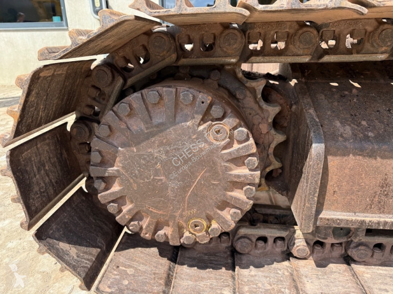 Escavatore Caterpillar L