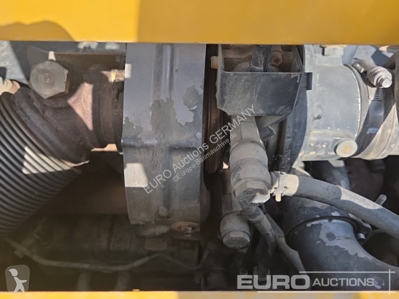 Excavadora Komatsu 10