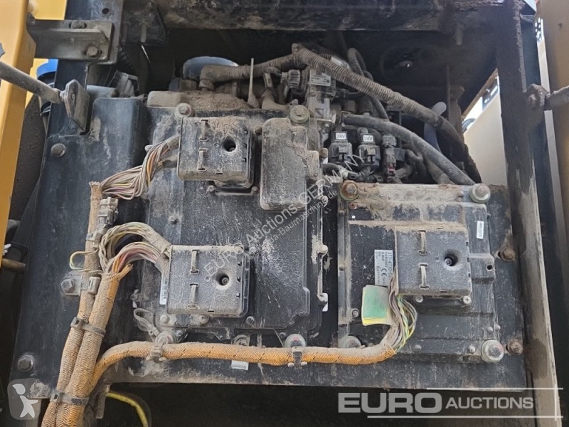 Graafmachine Caterpillar MH3024