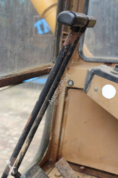 Rýpadlo Caterpillar E70B