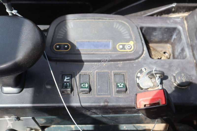 جرافة Hyundai R18-9AK