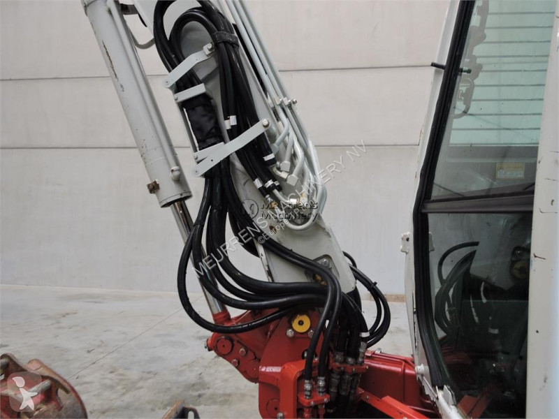 جرافة Takeuchi TB257FR Powertilt