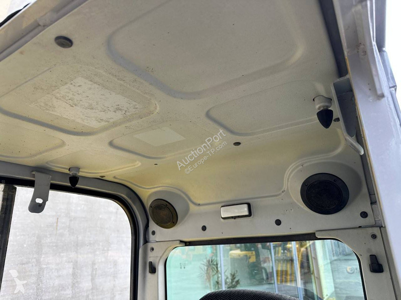 جرافة Neuson 50Z3
