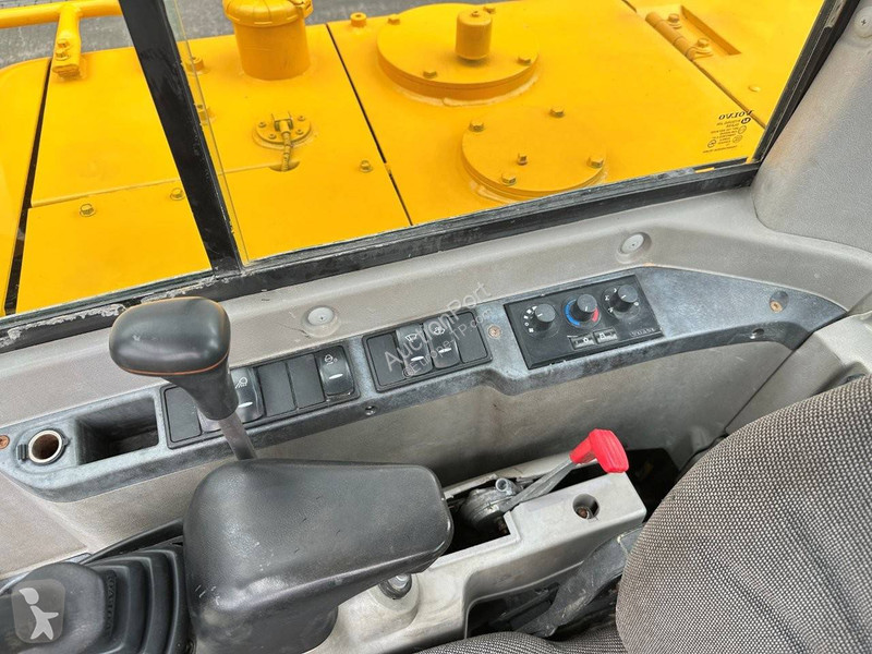 Rýpadlo Volvo EC60C