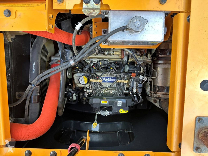 جرافة Hyundai HX130 LCR