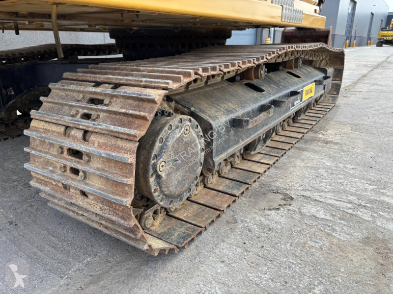 Escavatore Caterpillar 320