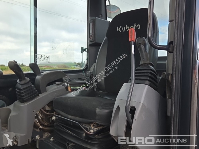Багер Kubota