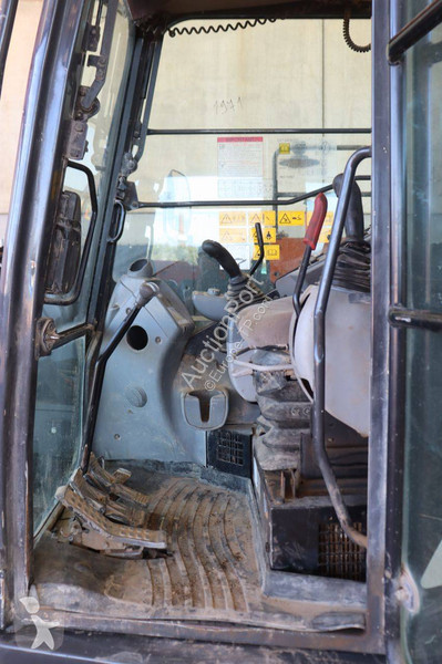 Lopatový nakládač Hitachi Zaxis B-6