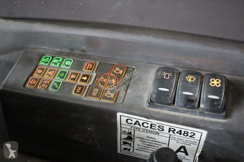 Excavadora Volvo ECR50D