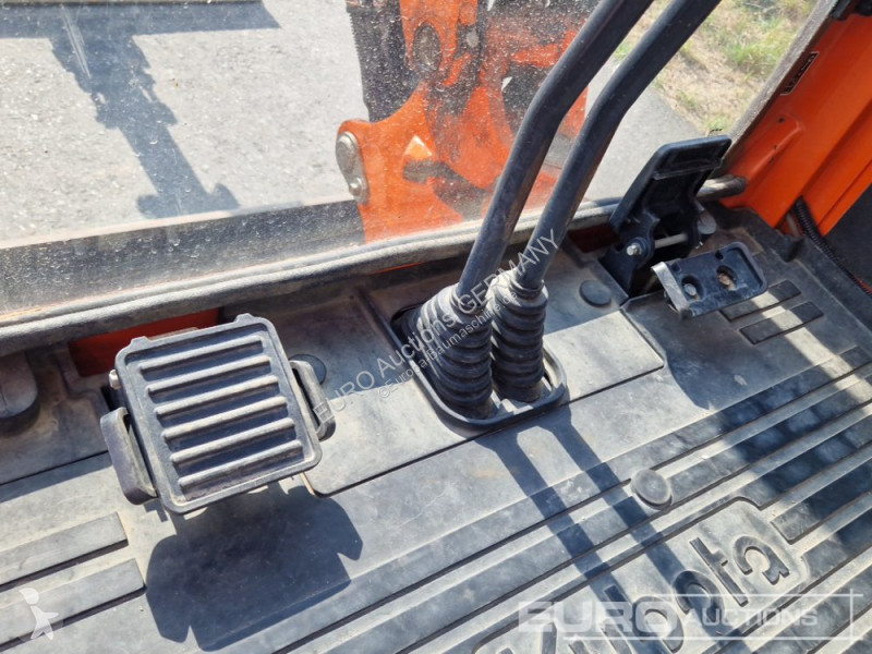 Багер Kubota U274