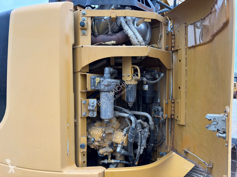 Pelle Caterpillar FLCR