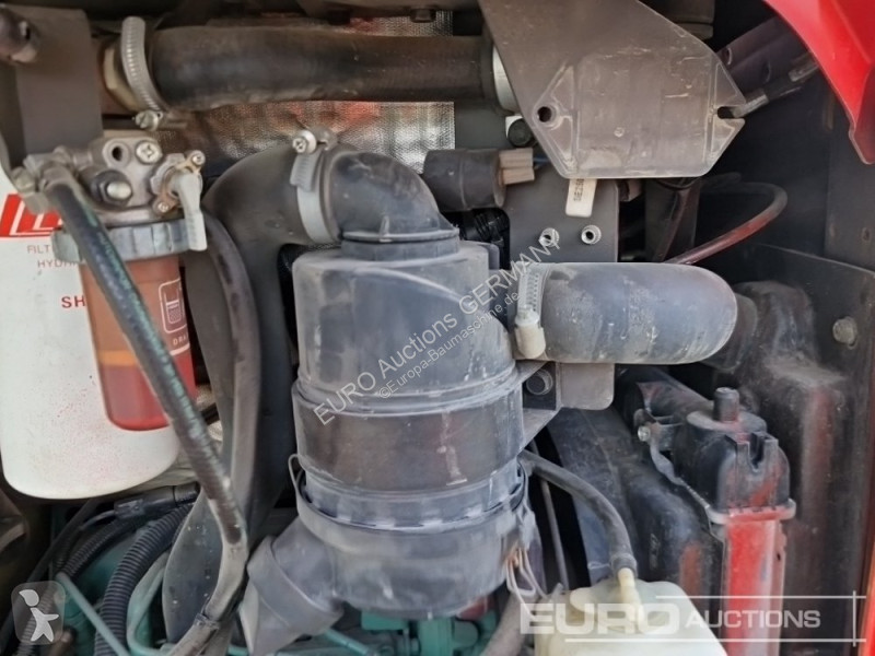 Багер Volvo ECR25D