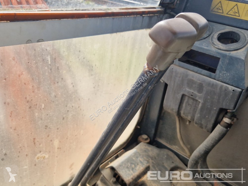 Excavadora Hitachi 2