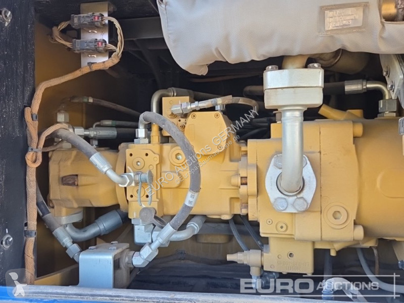Escavadora Caterpillar M320F