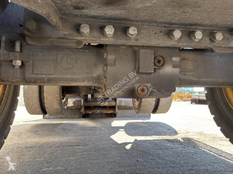 Экскаватор Volvo E