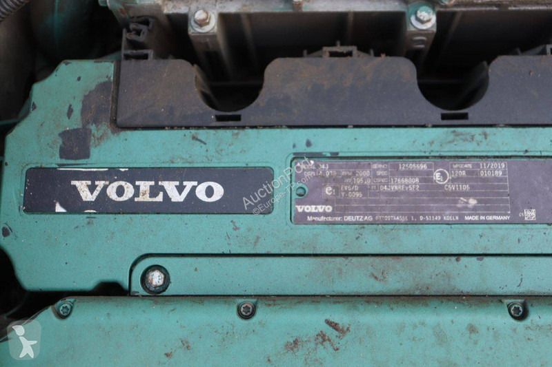 جرافة Volvo EWR150E