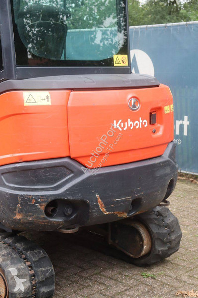 Excavadora Kubota KX030-4