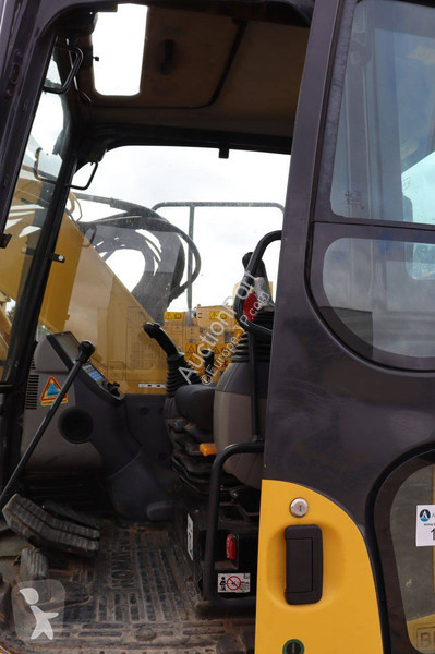 Excavadora Komatsu PC138US-11