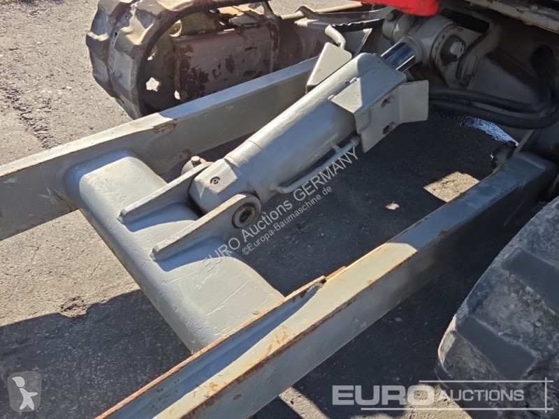 جرافة JCB