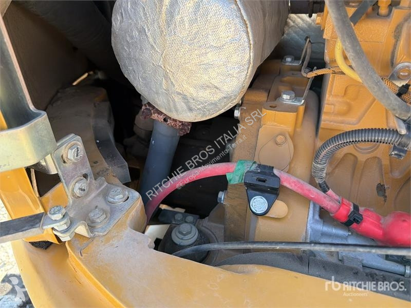 جرافة Caterpillar E Mini Excavator