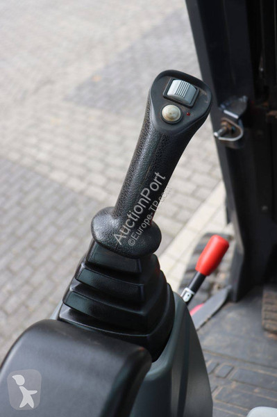 Skovel Yanmar ViO27-6