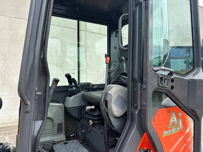 Skovel Kubota SZ