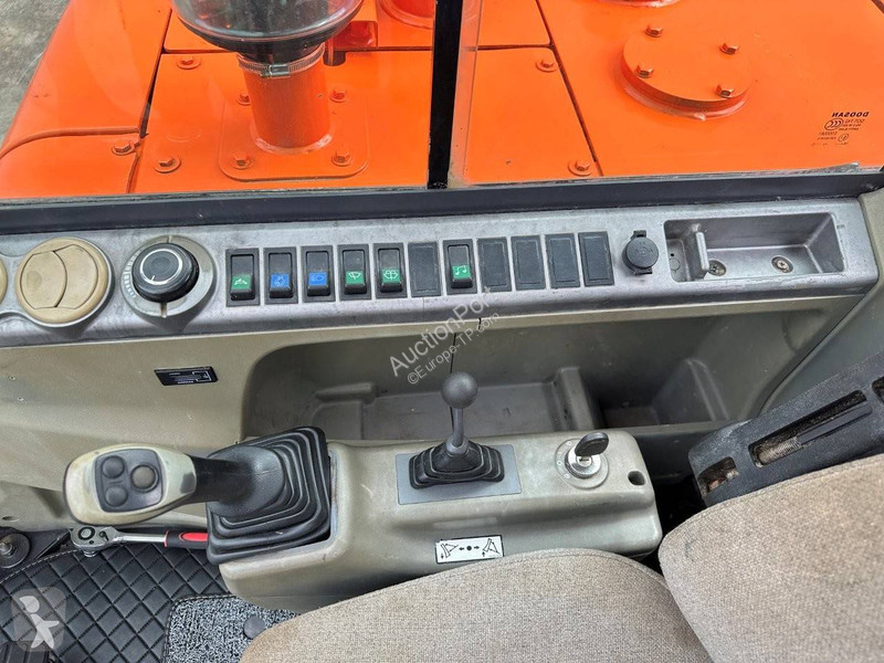Skovel Doosan 9C
